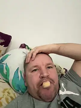 Aronn4 online show from 01-23-25, 03:43