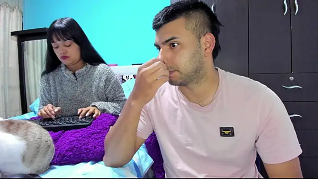 2ScarletandRyan8 online show from 12-20-25, 11:02