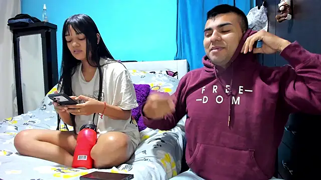 2ScarletandRyan8 online show from 05-12-26, 09:04