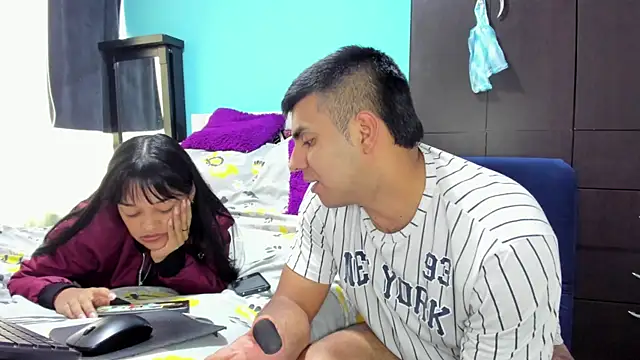 2ScarletandRyan8 online show from 11-20-25, 01:12