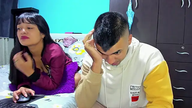 2ScarletandRyan8 online show from 11-21-25, 10:03