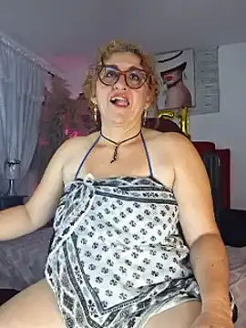 Snapshot of evelin_hott chatting on 03-02-25, 02:08 evelin hott online show from 03-02-25, 02:08