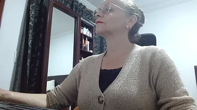 asleycavta online show from 11-25-25, 02:45