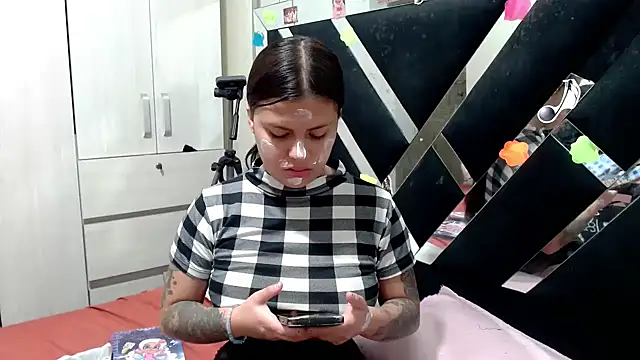 Snapshot of katery_wok11 chatting on 06-24-26, 08:17 katery wok11 online show from 06-24-26, 08:17