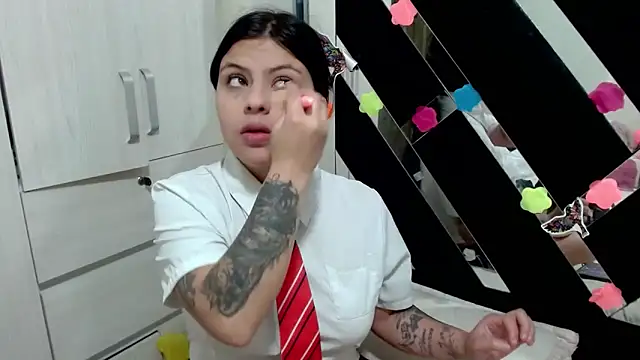 katery wok11 online show from 10-16-25, 05:43