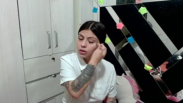 katery wok11 online show from 02-06-26, 01:23