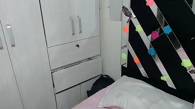 katery wok11 online show from 09-25-25, 03:18