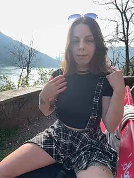 Snapshot of Mia_Railey chatting on 03-24-26, 02:50 Mia Railey online show from 03-24-26, 02:50