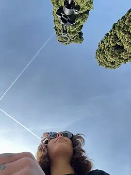 Snapshot of Mia_Railey chatting on 02-22-26, 01:02 Mia Railey online show from 02-22-26, 01:02