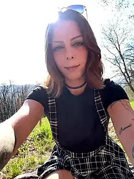 Snapshot of Mia_Railey chatting on 03-19-26, 02:39 Mia Railey online show from 03-19-26, 02:39