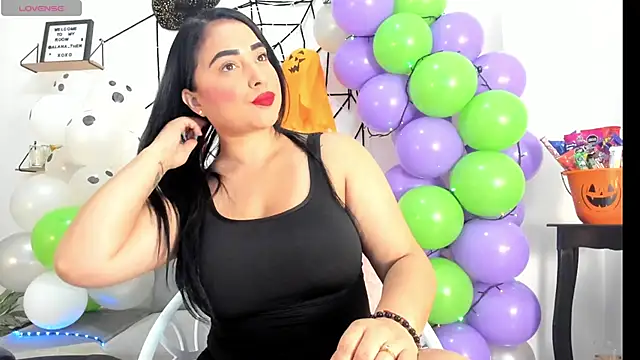 Snapshot of alana-then chatting on 10-20-25, 08:53 alana-then online show from 10-20-25, 08:53