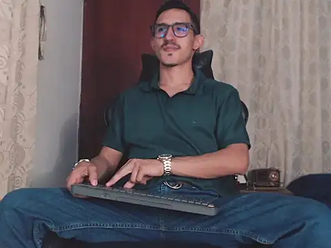 HomeAloneK online show from 10-16-25, 08:50