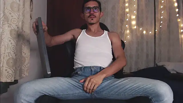 HomeAloneK online show from 09-29-25, 08:25