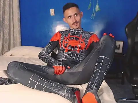 HomeAloneK online show from 10-31-25, 07:43