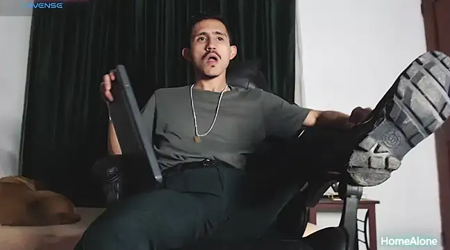 HomeAloneK online show from 03-20-25, 10:40