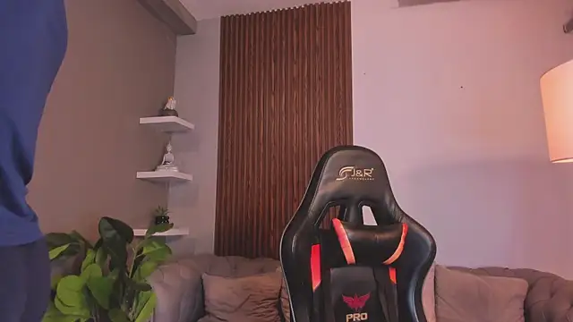 liam collins21 online show from 04-09-26, 12:00