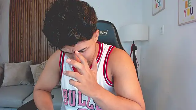 liam collins21 online show from 10-28-25, 11:42