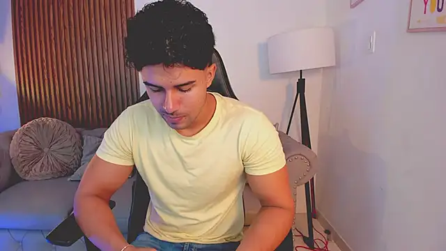 liam collins21 online show from 10-26-25, 11:54