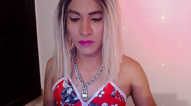 Snapshot of HugeDanex chatting on 01-14-25, 06:02 HugeDanex online show from 01-14-25, 06:02