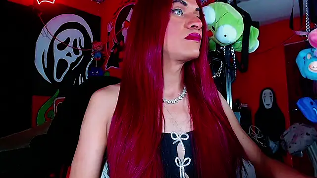 HugeDanex online show from 06-18-26, 08:47