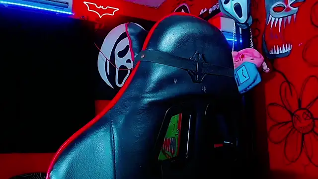 HugeDanex online show from 03-31-26, 06:59