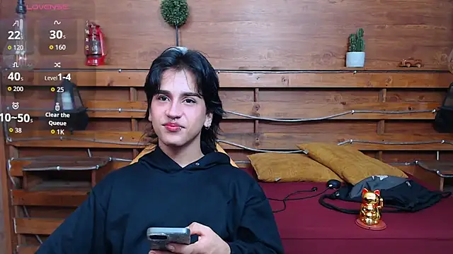 Snapshot of alex_477 chatting on 06-03-26, 11:44 alex 477 online show from 06-03-26, 11:44