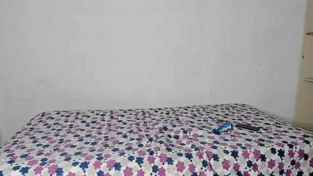 Jade Dorthini online show from 12-17-24, 07:59