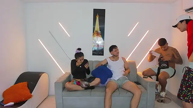 Snapshot of brutal_sex_room2 chatting on 11-30-25, 02:51 brutal sex room2 online show from 11-30-25, 02:51