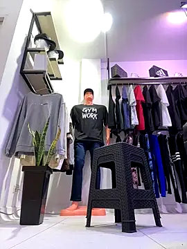 kim monti online show from 12-19-25, 09:28