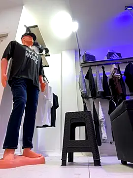 kim monti online show from 11-14-25, 09:07