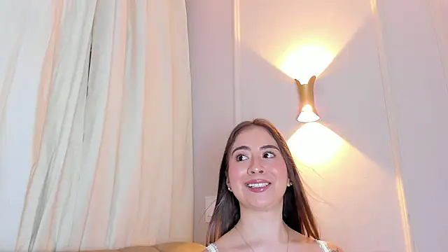 Lia walton online show from 11-05-25, 10:46