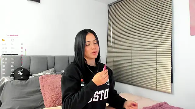 Gigi-bom online show from 01-06-26, 11:09