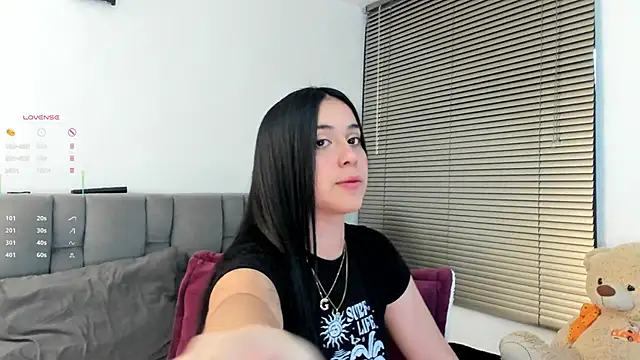 Gigi-bom online show from 11-26-25, 10:32