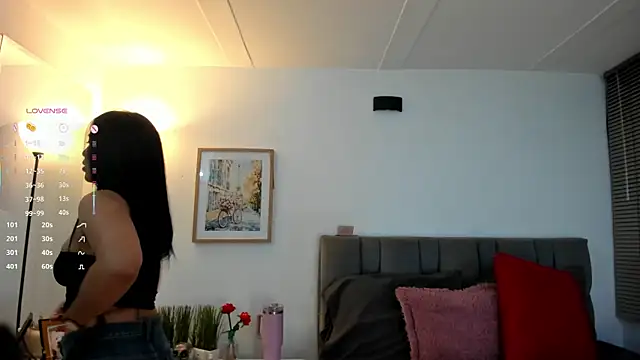 Gigi-bom online show from 04-22-26, 12:06