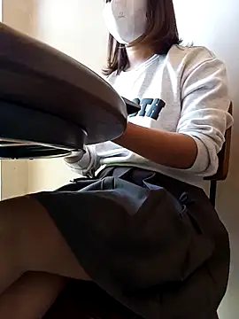 Michiko1 online show from 11-26-25, 07:19