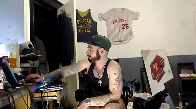 Snapshot of sledge901 chatting on 02-07-25, 08:20 sledge901 online show from 02-07-25, 08:20