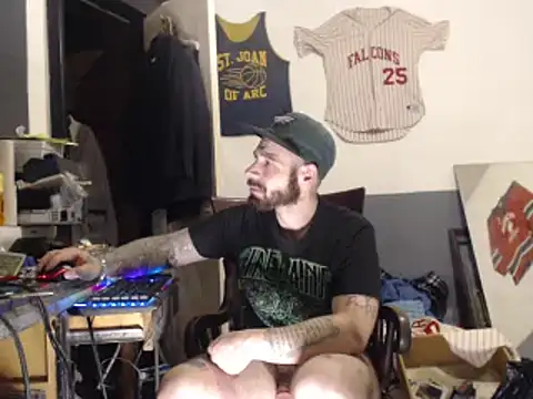 Snapshot of sledge901 chatting on 02-13-25, 01:19 sledge901 online show from 02-13-25, 01:19