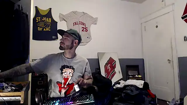 Snapshot of sledge901 chatting on 01-28-25, 01:16 sledge901 online show from 01-28-25, 01:16