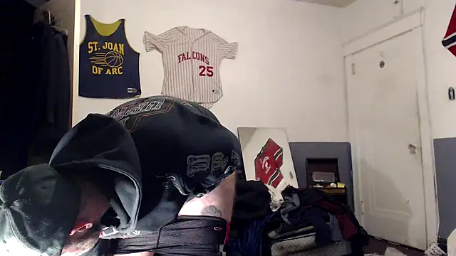 Snapshot of sledge901 chatting on 01-26-25, 10:13 sledge901 online show from 01-26-25, 10:13