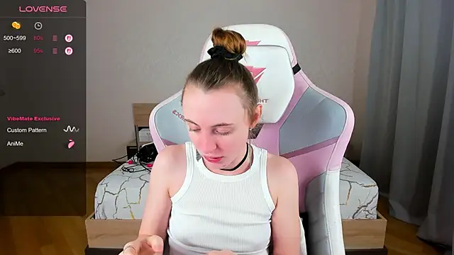 Cowell Adelina online show from 11-22-25, 09:30