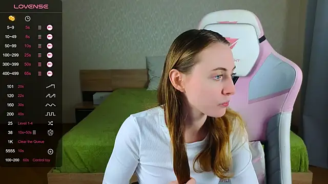 Cowell Adelina online show from 12-16-25, 09:24