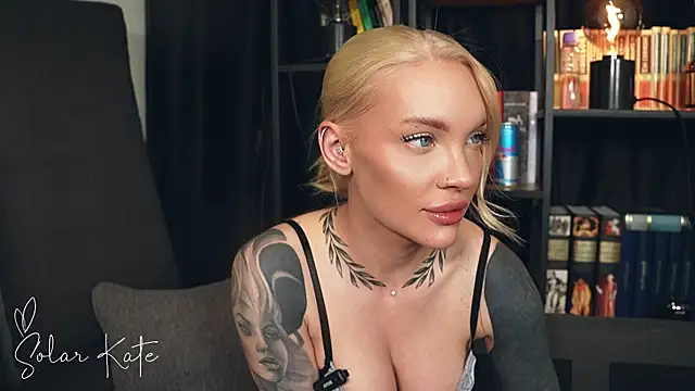 Snapshot of solarkate chatting on 09-30-25, 03:18 solarkate online show from 09-30-25, 03:18