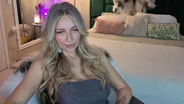 Snapshot of JoanneGG chatting on 02-01-26, 08:12 JoanneGG online show from 02-01-26, 08:12