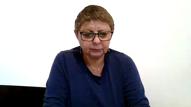 roseblak42 online show from 10-09-25, 02:17