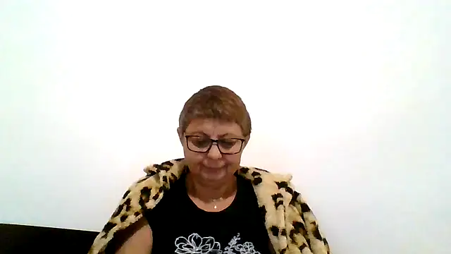 roseblak42 online show from 10-10-25, 03:46