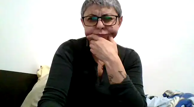 roseblak42 online show from 02-28-25, 06:31