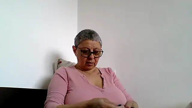 roseblak42 online show from 04-24-26, 09:00