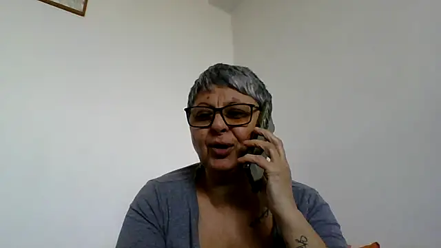 roseblak42 online show from 03-06-26, 10:43