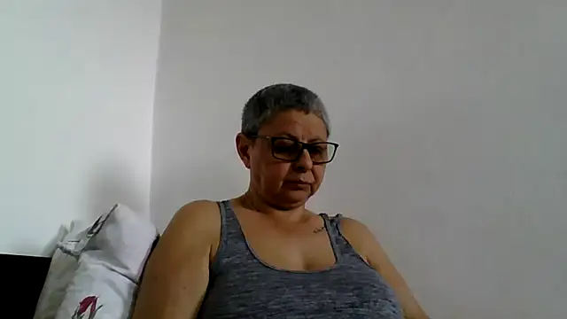 Snapshot of roseblak42 chatting on 06-30-26, 09:42 roseblak42 online show from 06-30-26, 09:42