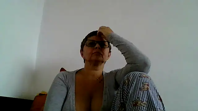 roseblak42 online show from 10-24-25, 12:26